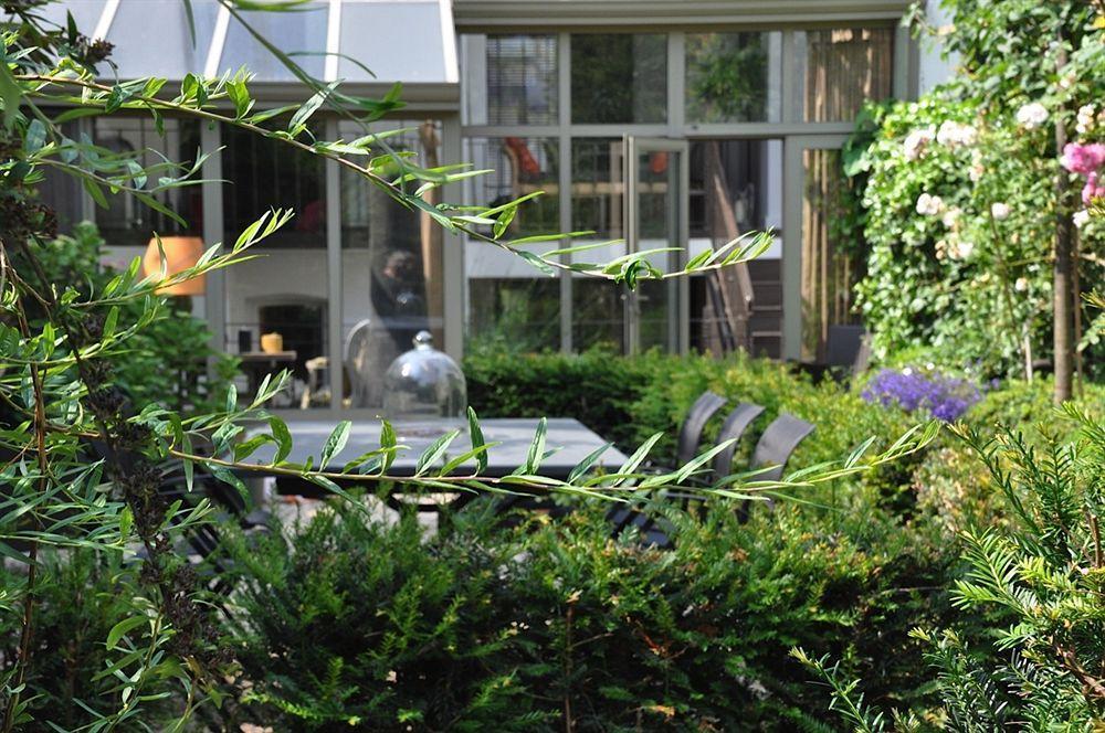 B&B Un Jardin En Ville Saint-Gilles Eksteriør bilde